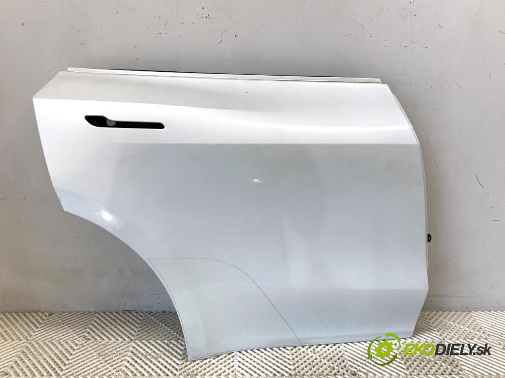 TESLA MODEL Y SUV 2024 220 kW EV  dveře pravý zadní část PPSW