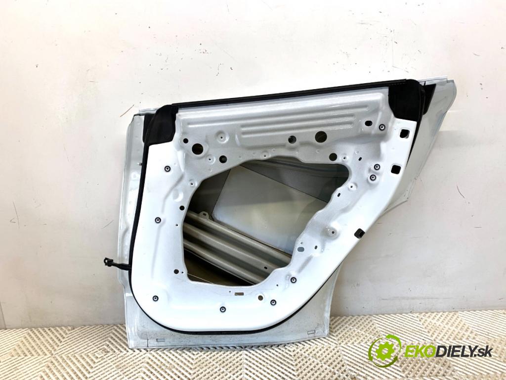 TESLA MODEL Y SUV 2024 220 kW EV  Dvere pravy zad PPSW