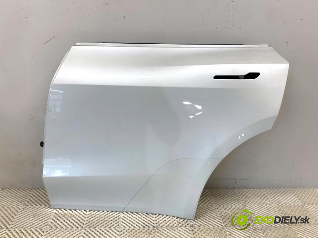 TESLA MODEL Y SUV 2024 220 kW EV  Dvere ľavy zad PPSW