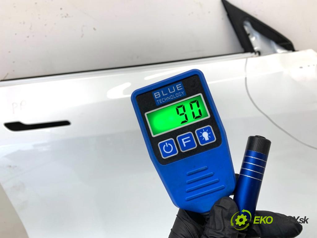 TESLA MODEL Y SUV 2024 220 kW EV Dvere pravy predný PPSW