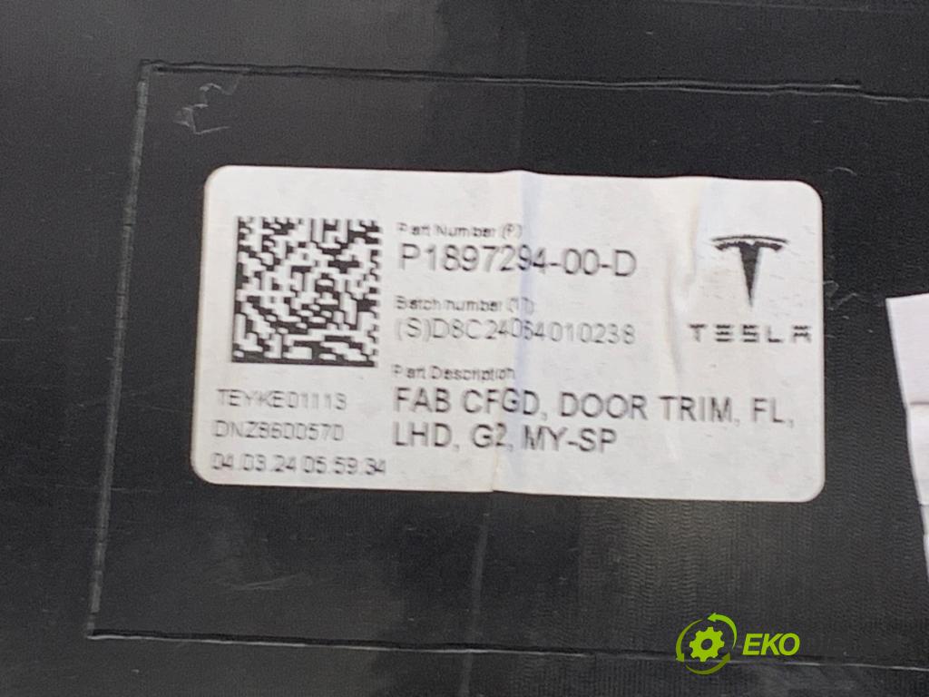TESLA MODEL Y SUV 2024 220 kW EV  čalúnenie Dvere ľavy predný