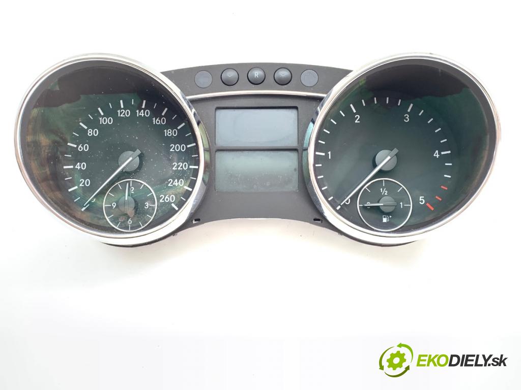 MERCEDES-BENZ W251 nadwozie wielkoprzestrzenne (MPV) 2008 165 kW R 320 CDI 4-matic (251.022, 251.122) 2987 prístrojovka A2514405047 (Přístrojová deska)