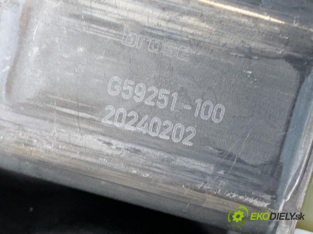 TESLA MODEL Y SUV 2024 220 kW EV Mechanizmus okna pravy zad 1495513-00-G