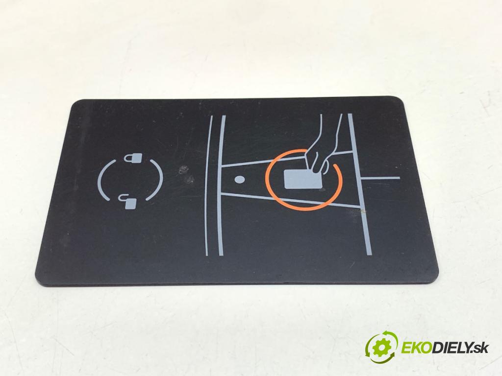 TESLA MODEL Y SUV 2024 220 kW EV klíč KARTA: