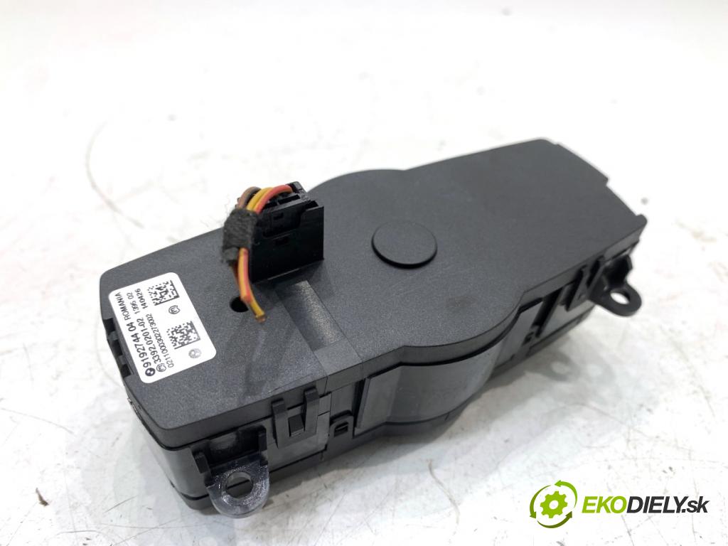BMW F07 liftback 2011 220 kW 535 d xDrive 2993 Spínač svetiel 9192744