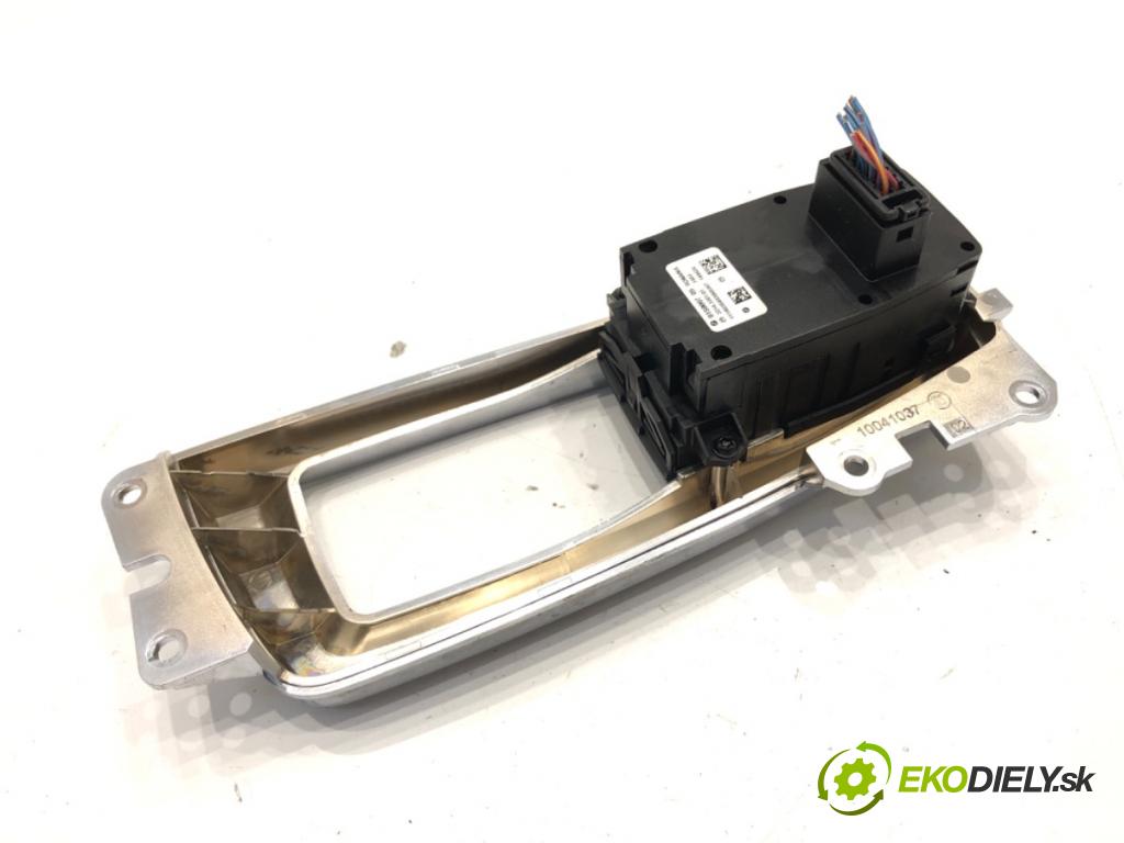 BMW F07 liftback 2011 220 kW 535 d xDrive 2993 Kulisa brzdy ručnej brzdy 9159997