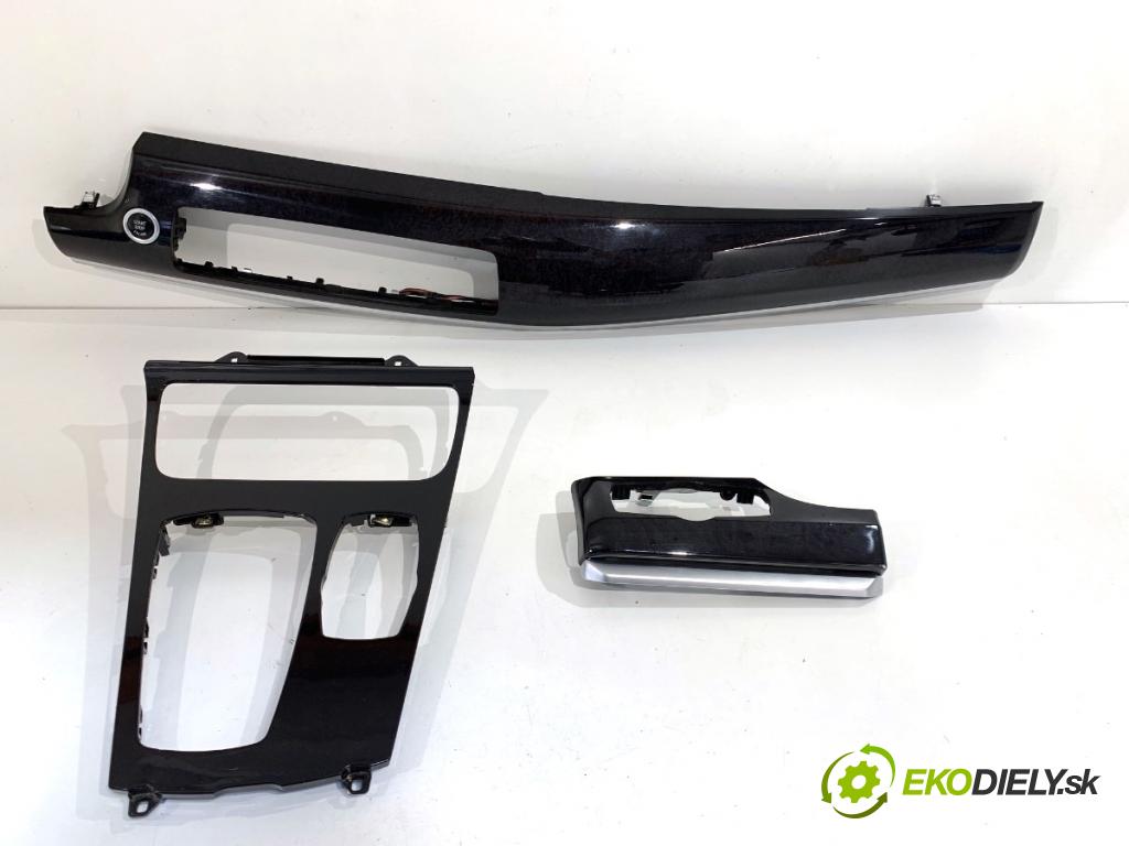 BMW F07 liftback 2011 220 kW 535 d xDrive 2993 lišty kryt 9195654 9142165 (Lišta)
