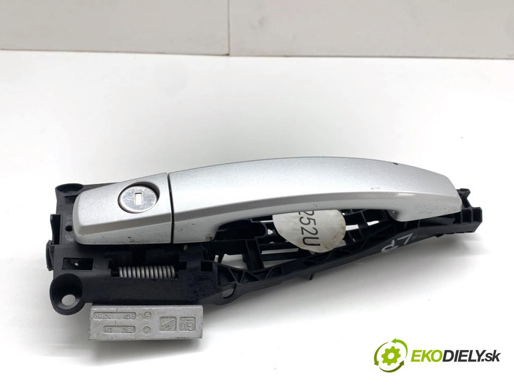 OPEL MOKKA SUV 2012 85 kW 1.6 (_76) 1598 Kľučka vonkajšia ľavy predný 
