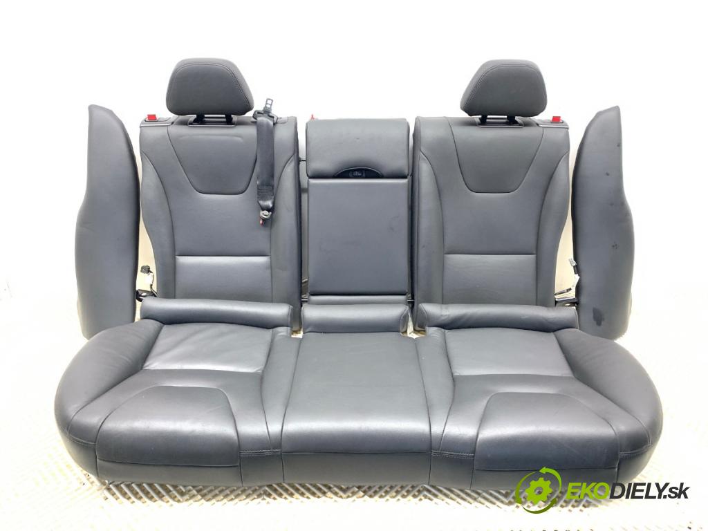 VOLVO V60 I Kombi 2017 140 kW 2.0 D4 1969 Sedadlo druhý rad 