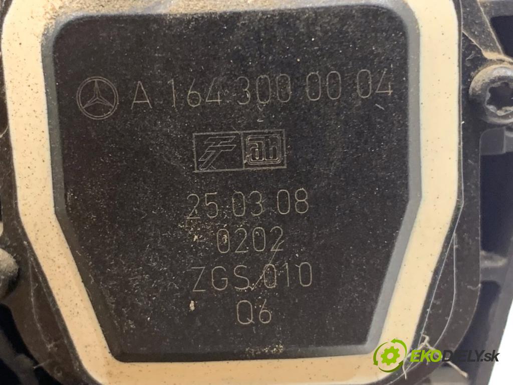 MERCEDES-BENZ W251 nadwozie wielkoprzestrzenne (MPV) 2008 165 kW R 320 CDI 4-matic (251.022, 251.122) 2987 Potenciometer plynu A1643000004 (Potenciometer plynového pedálu)