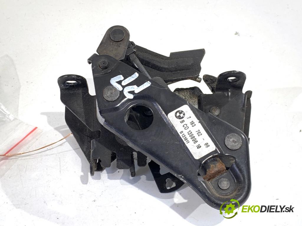 BMW F07 liftback 2011 220 kW 535 d xDrive 2993 zámok kapoty predný 7183762