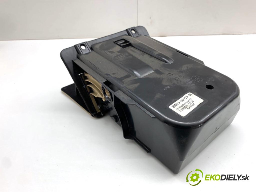 BMW F07 liftback 2011 220 kW 535 d xDrive 2993 přihrádka kastlík 9199125