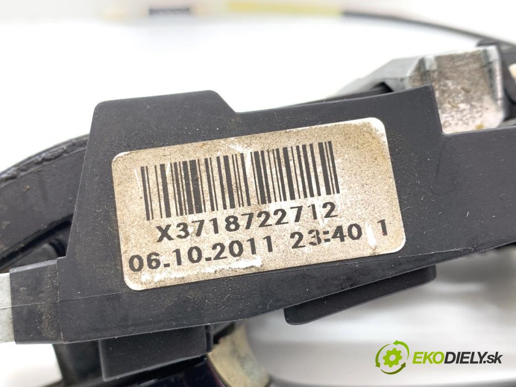 BMW F07 liftback 2011 220 kW 535 d xDrive 2993 Kľučka vonkajšia ľavy zad 7187227