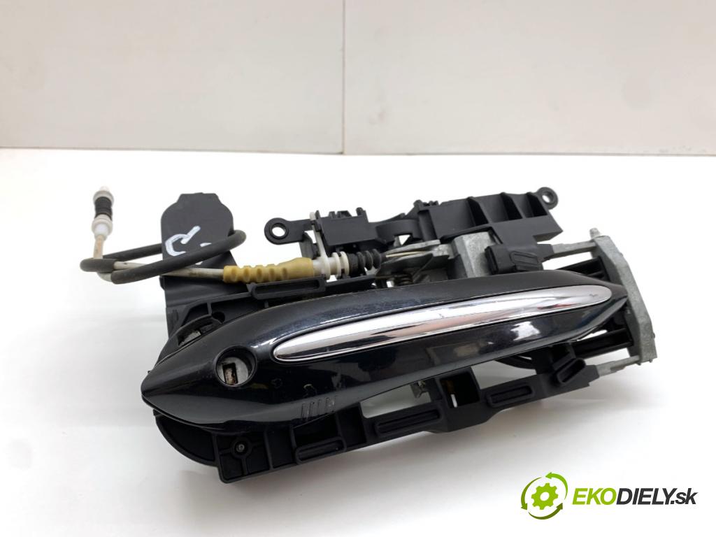 BMW F07 liftback 2011 220 kW 535 d xDrive 2993 Kľučka vonkajšia ľavy predný 7138013