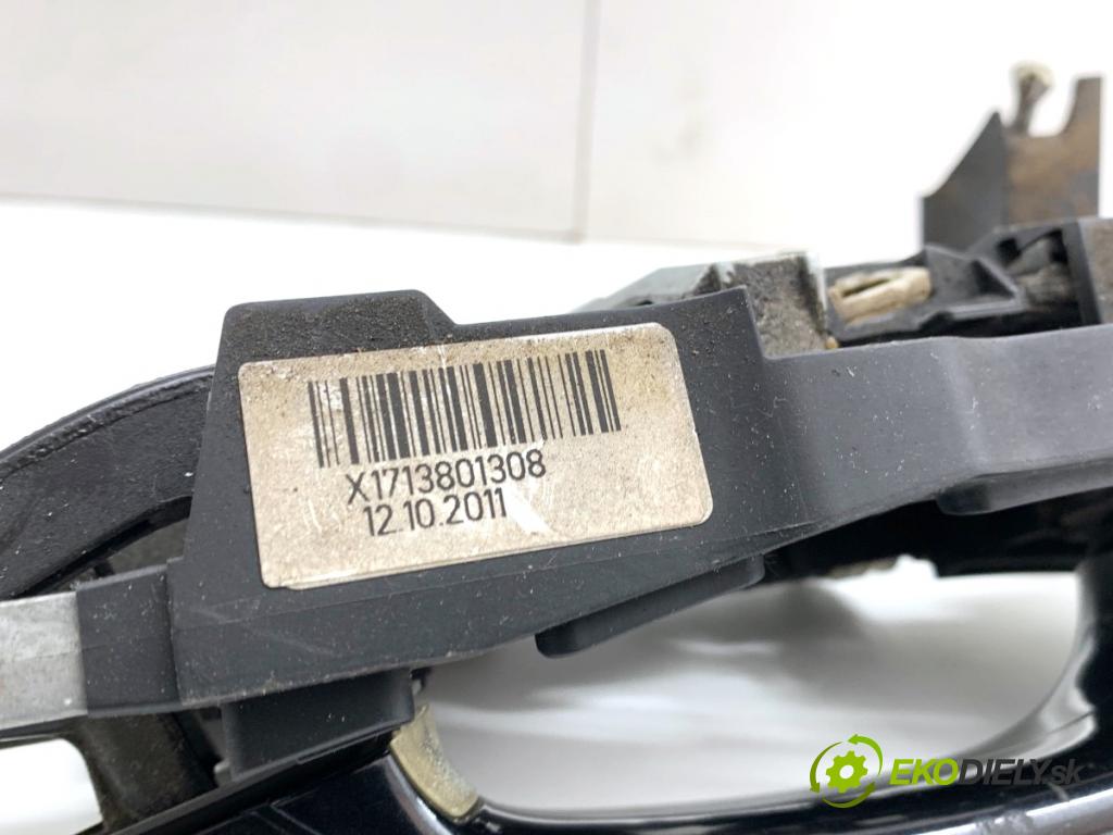 BMW F07 liftback 2011 220 kW 535 d xDrive 2993 Kľučka vonkajšia ľavy predný 7138013