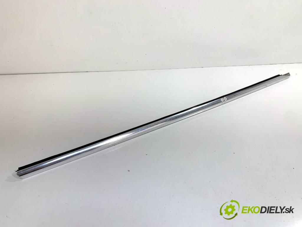 BMW F07 liftback 2011 220 kW 535 d xDrive 2993 lišta Sbírání: přední část pravý 