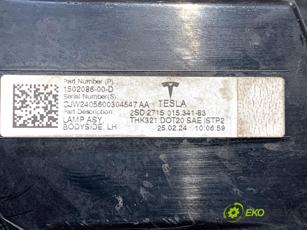 TESLA MODEL Y SUV 2024 220 kW EV  Svetlo ľavy zad 1502086-00-D