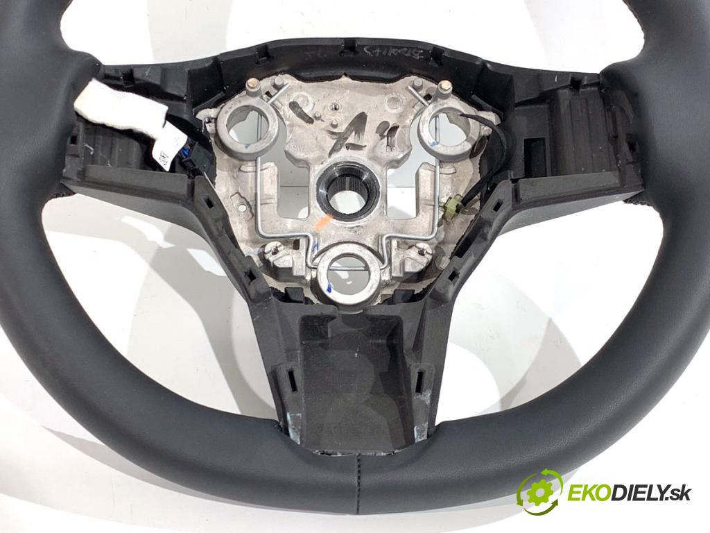TESLA MODEL Y SUV 2024 220 kW EV volant (Volant)
