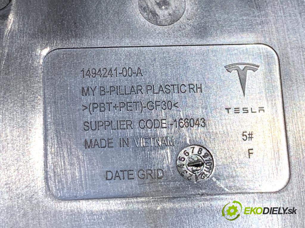TESLA MODEL Y SUV 2024 220 kW EV KAMERA Clona stĺpika pravy 1516258-00-E