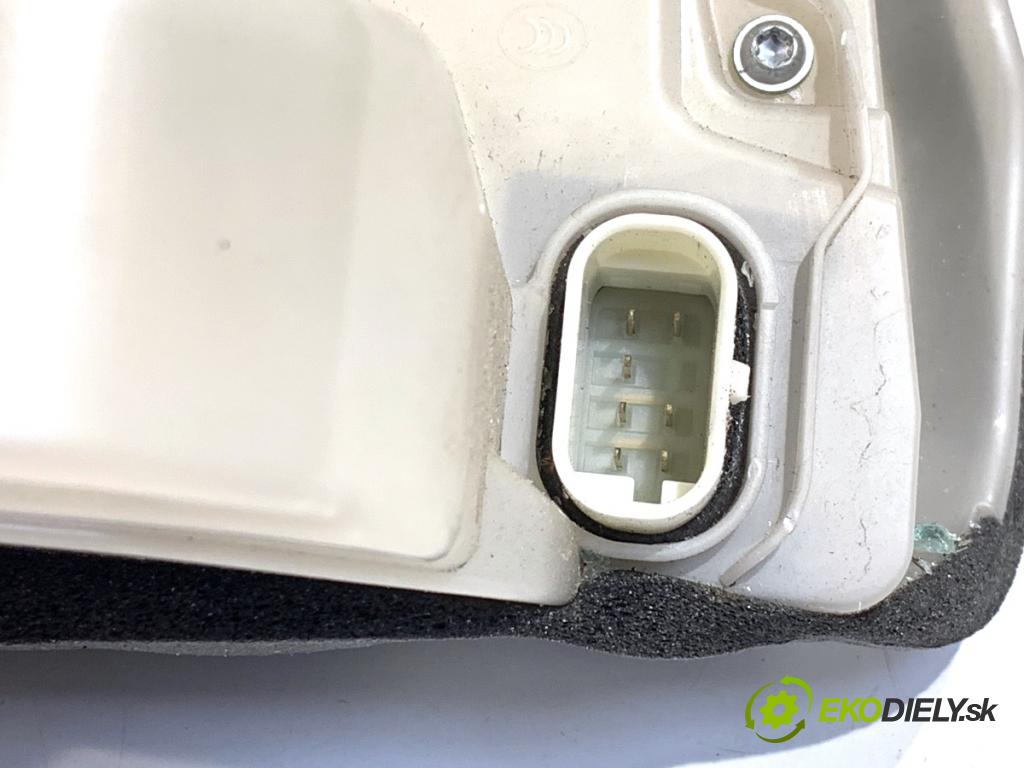 TESLA MODEL Y SUV 2024 220 kW EV  zámok Dvere pravy predný 1500673-00-B