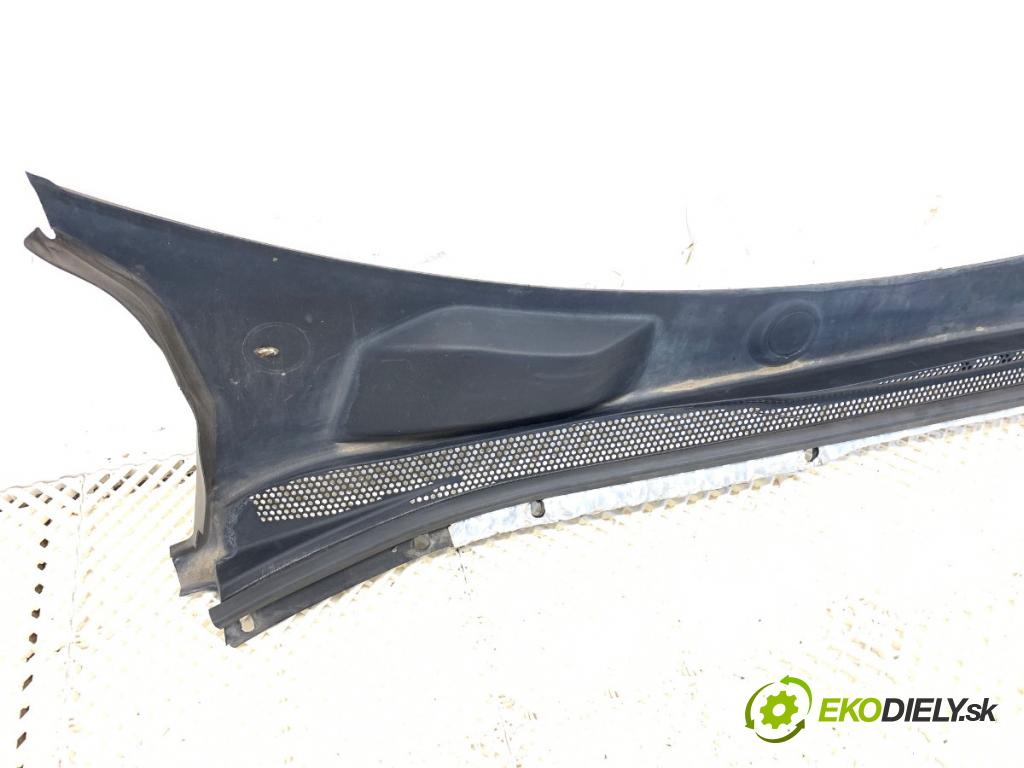 OPEL INSIGNIA B Kombi 2021 128 kW 2.0 CDTi (35) 1995 Torpédo, plast pod čelné okno 39220123 (Torpédo (plast pod čelným sklom))