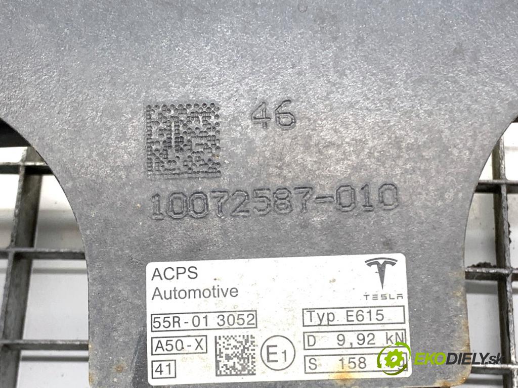 TESLA MODEL Y SUV 2024 220 kW EV  Hák ťažné zariadenie 1514411-98-1 (Ťažné zariadenie)