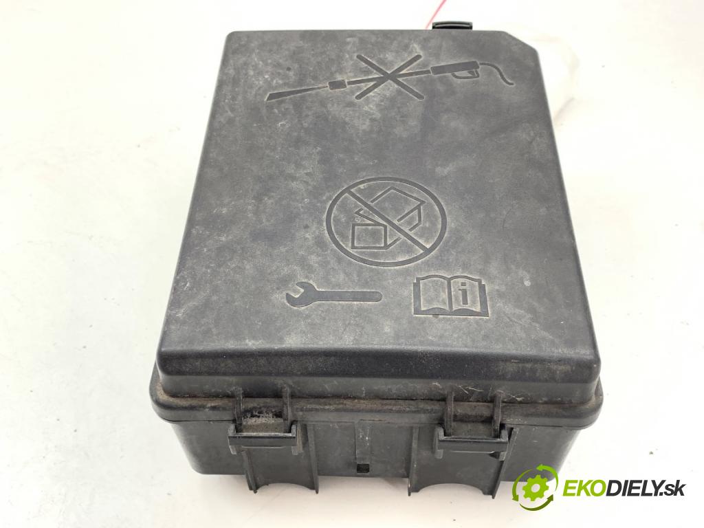 OPEL MOKKA SUV 2012 85 kW 1.6 (_76) 1598 Modul BSI 95263746 (Poistková skrinka)