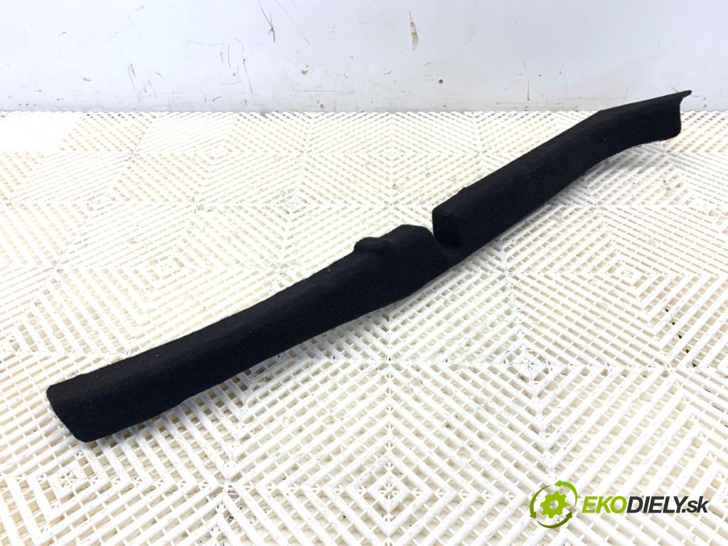 TESLA MODEL Y SUV 2024 220 kW EV  Lišta kufra pravy 164126