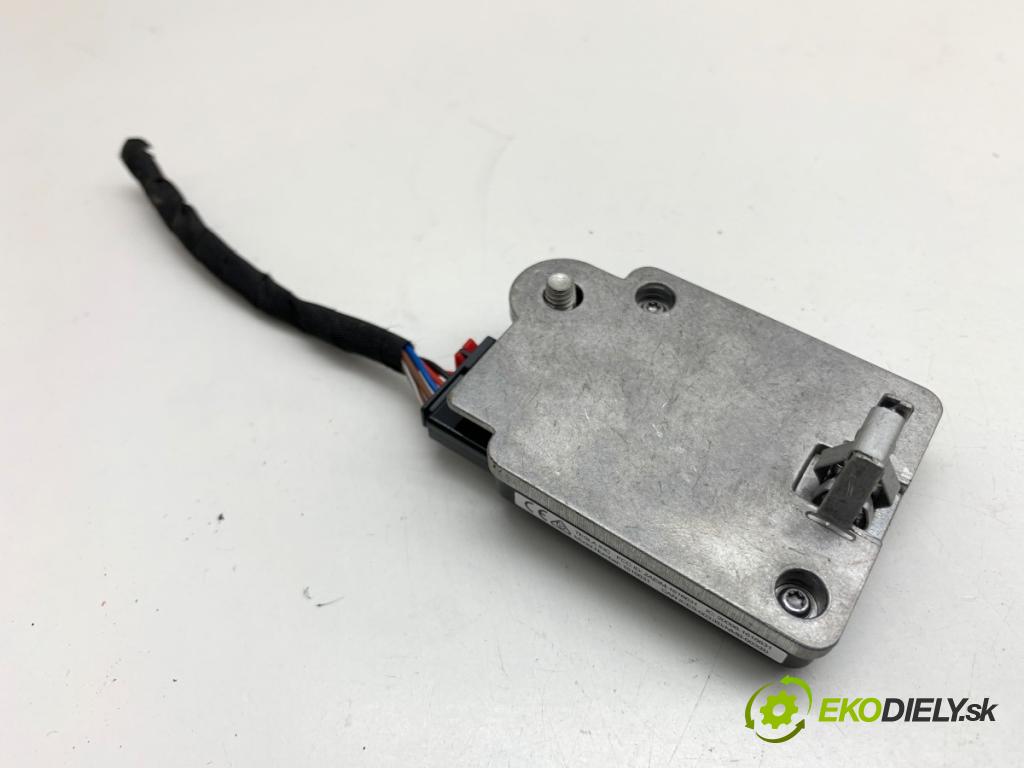 TESLA MODEL Y SUV 2024 220 kW EV  modul RADAR: senzor DISTRONIC 1607917-90-G