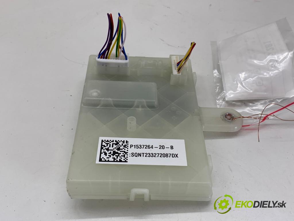 TESLA MODEL Y SUV 2024 220 kW EV  modul 1537264-20-B