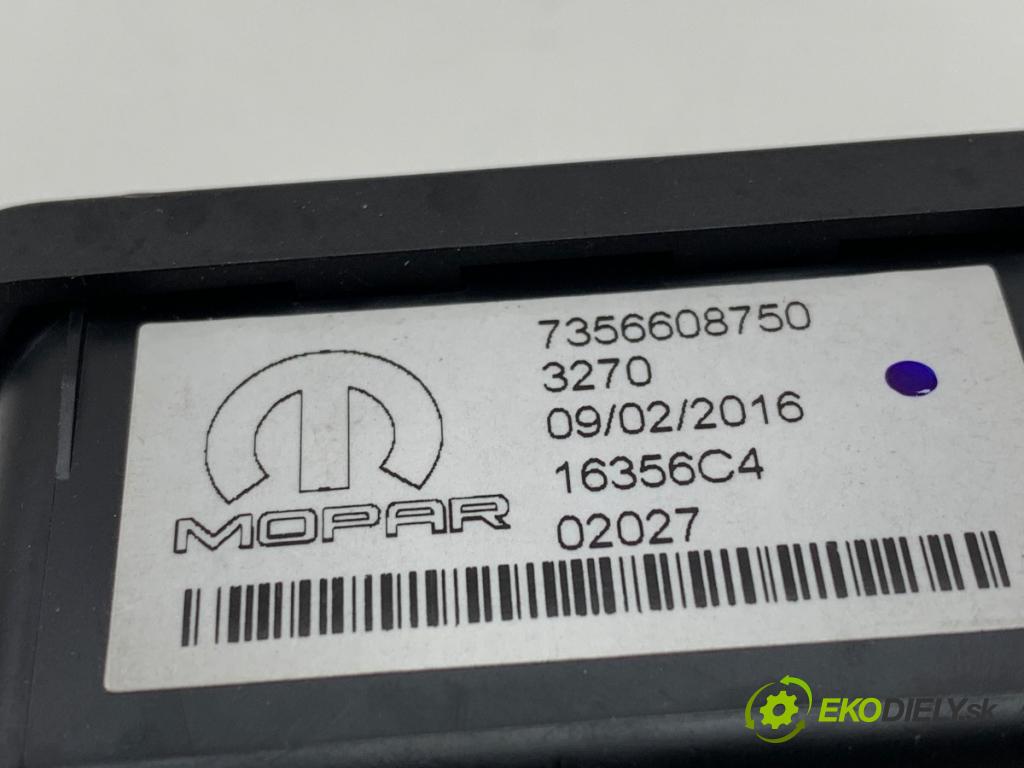 FIAT TIPO liftback 2017 70 kW 1.4 (356HXA1B) 1368 HNÍZDO: USB 7356608750