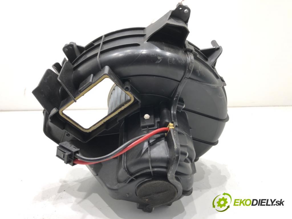 BMW F07 liftback 2011 220 kW 535 d xDrive 2993 ventilátor kúrenia