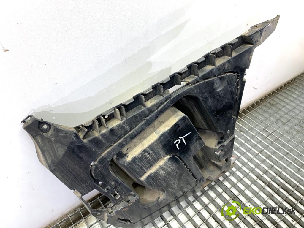 BMW F07 liftback 2011 220 kW 535 d xDrive 2993 úchyt nárazníka pravý zadní část 7201218
