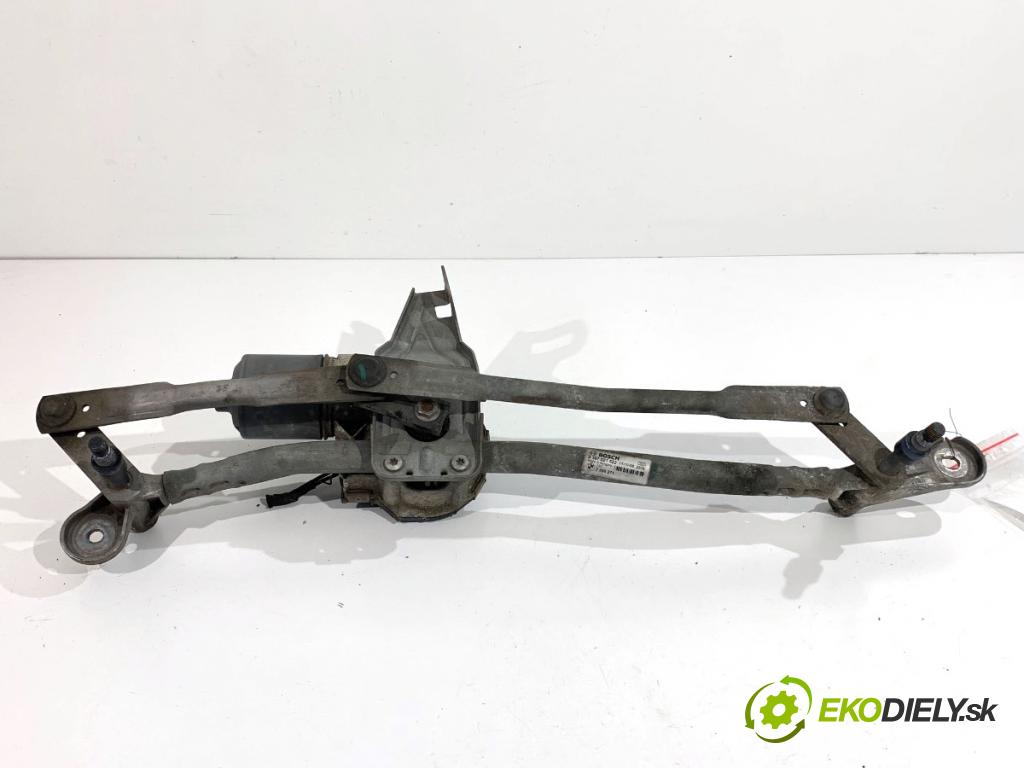 BMW F07 liftback 2011 220 kW 535 d xDrive 2993 mechanismus stěračů přední část 7305565 7306271 (Motorek stěračů přední)