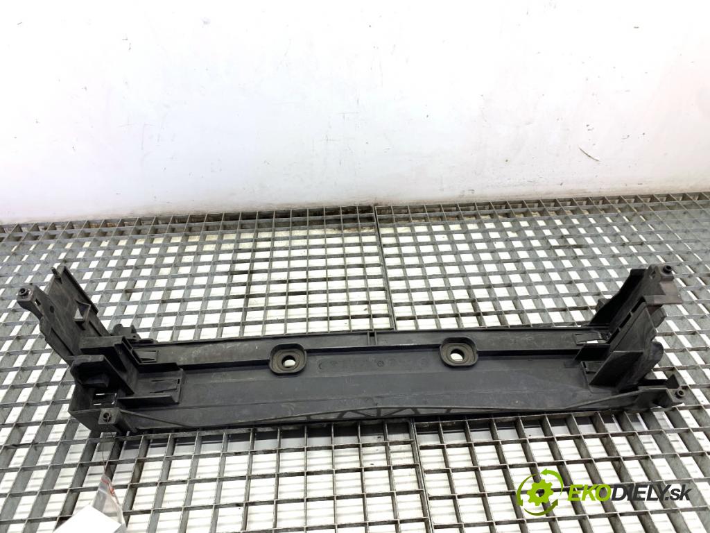 BMW F07 liftback 2011 220 kW 535 d xDrive 2993 Volant vzduchu 8509168