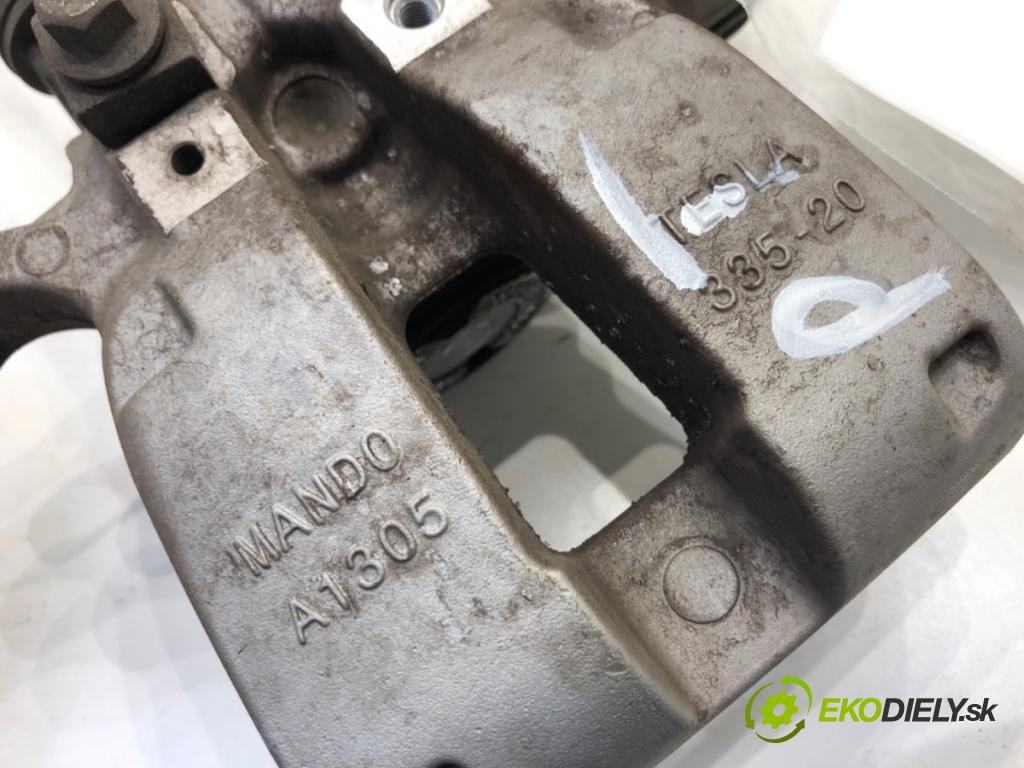 TESLA MODEL Y SUV 2024 220 kW EV Brzdič strmeň pravy zad