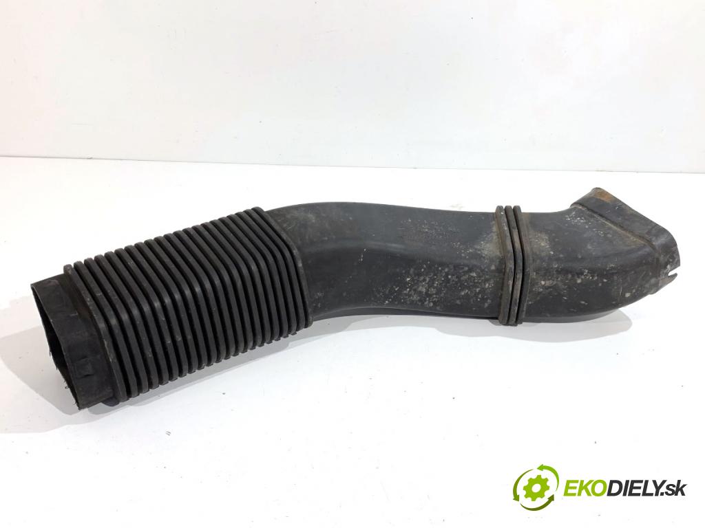 BMW F07 liftback 2011 220 kW 535 d xDrive 2993 Rúra vzduchu 7811597