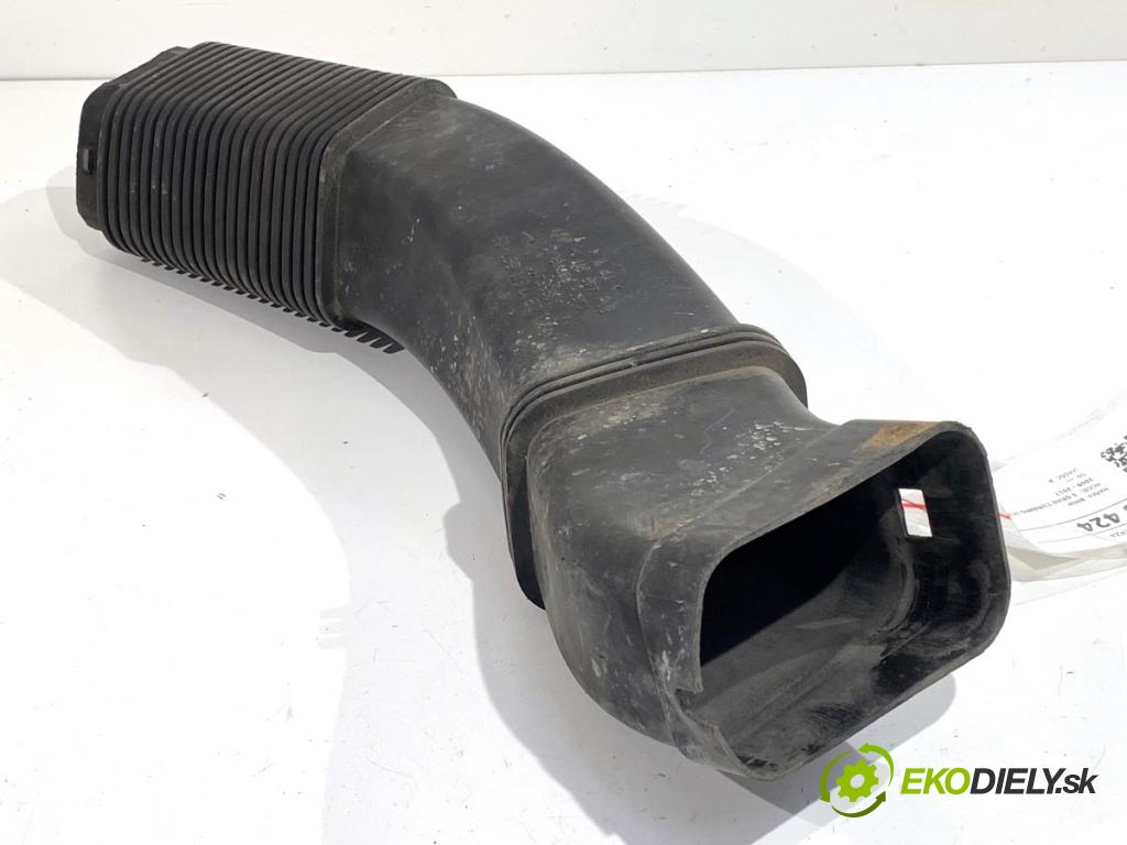 BMW F07 liftback 2011 220 kW 535 d xDrive 2993 Rúra vzduchu 7811597