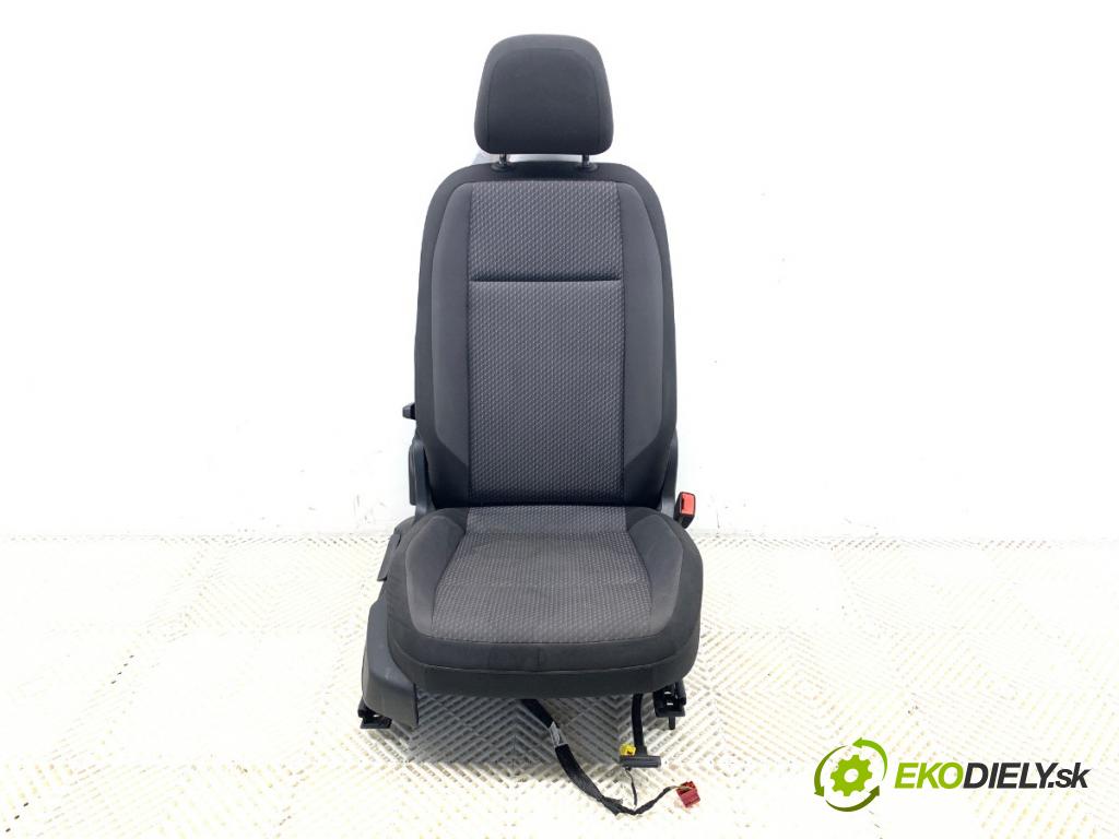 VW PASSAT B8 Kombi 2019 110 kW 2.0 TDI 1968 Sedadlo pravy predný 