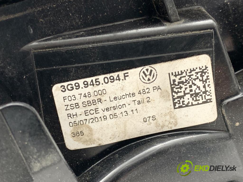 VW PASSAT B8 Kombi 2019 110 kW 2.0 TDI 1968 světlo zadní část pravá vnitřní 3G9945094F (Klika dveří ostatní)