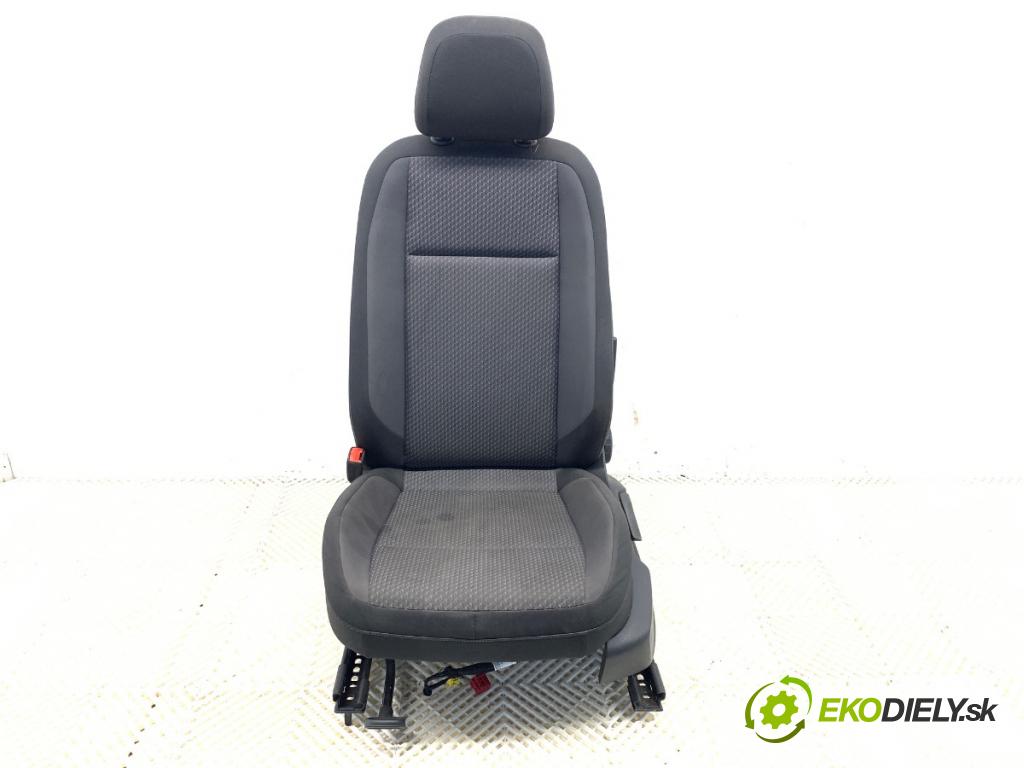 VW PASSAT B8 Kombi 2019 110 kW 2.0 TDI 1968 Sedadlo ľavy predný 
