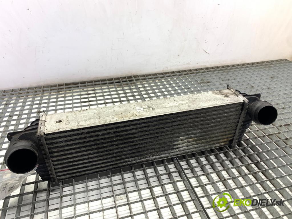 BMW F07 liftback 2011 220 kW 535 d xDrive 2993 intercooler 7812016 (Intercooler (chladič nasávaného vzduchu))