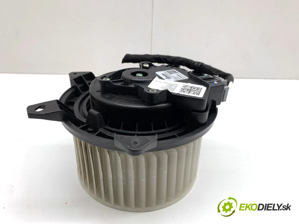 TESLA MODEL Y SUV 2024 220 kW EV  ventilátor kúrenia H031501070
