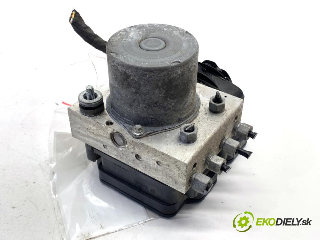 TESLA MODEL Y SUV 2024 220 kW EV Pumpa ABS 1044745-10-B (Pumpa ABS)
