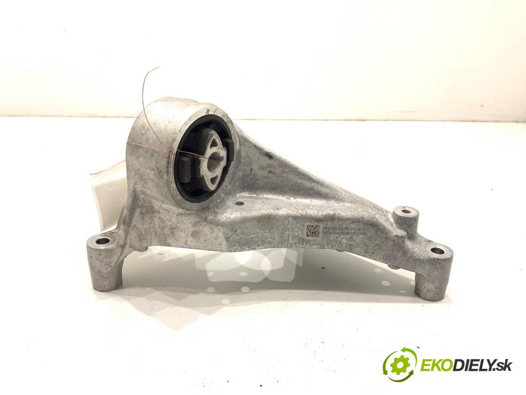 TESLA MODEL Y SUV 2024 220 kW EV  Držiak Motor 1095337-00-D