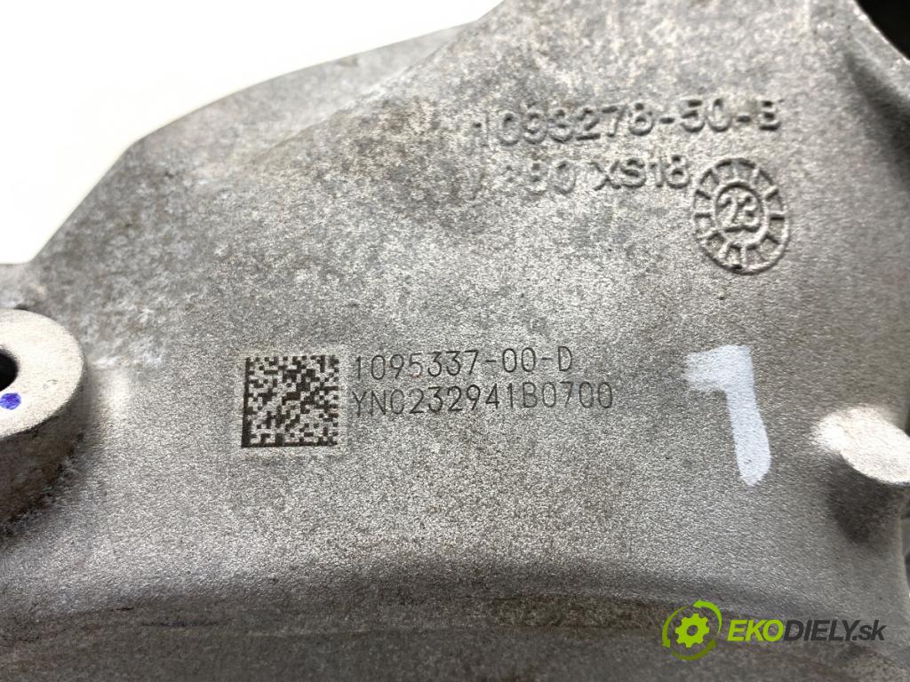 TESLA MODEL Y SUV 2024 220 kW EV  držák motora 1095337-00-D