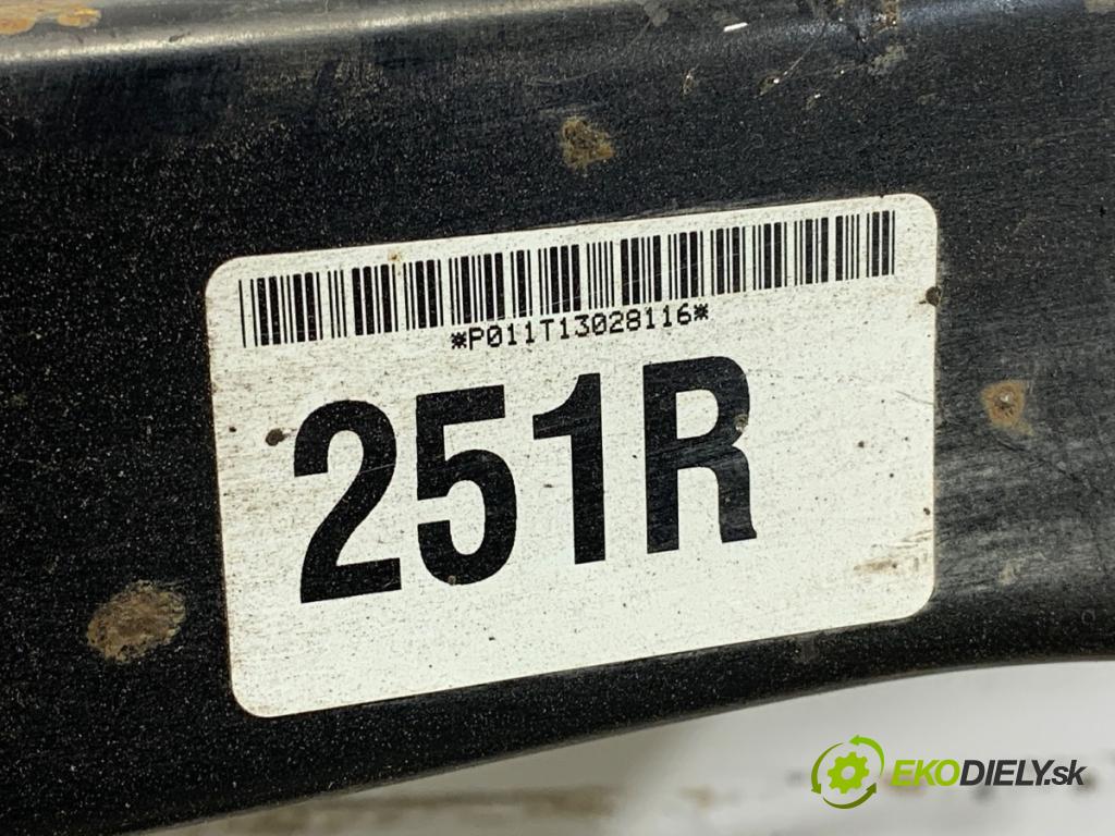 MERCEDES-BENZ W251 nadwozie wielkoprzestrzenne (MPV) 2008 165 kW R 320 CDI 4-matic (251.022, 251.122) 2987 výztuha zadní část