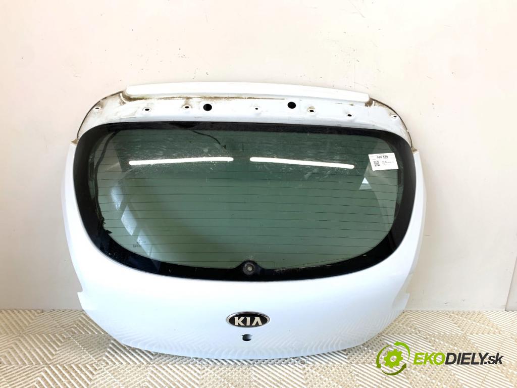 KIA CEED liftback 2013 81 kW 1.6 CRDi 110 1582 kapota zadní část WD