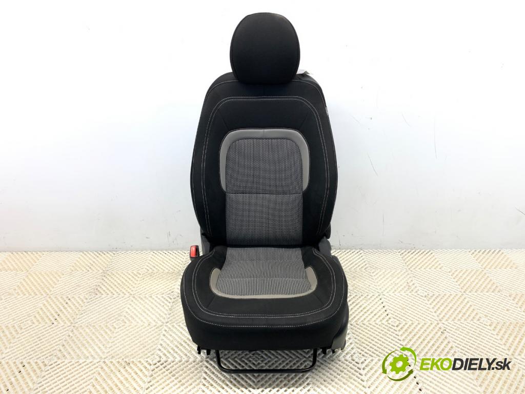KIA CEED liftback 2013 81 kW 1.6 CRDi 110 1582 sedadlo levý přední část 