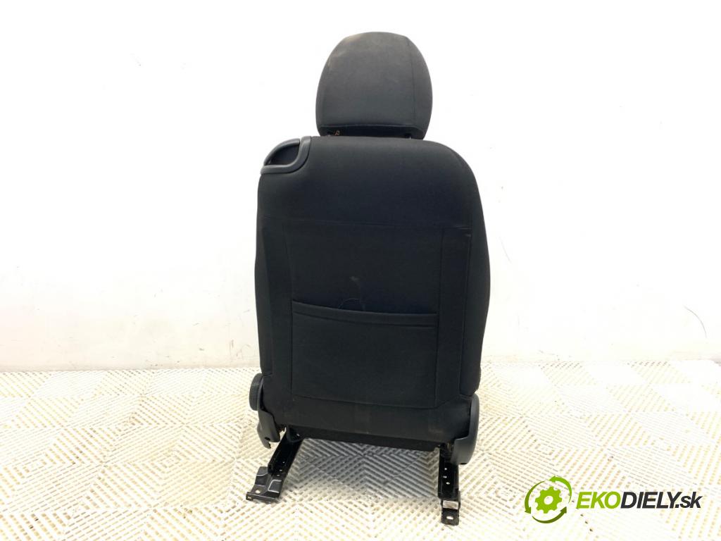 KIA CEED liftback 2013 81 kW 1.6 CRDi 110 1582 Sedadlo ľavy predný